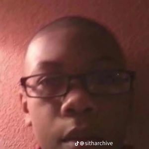 Meet your Posher, Adriel